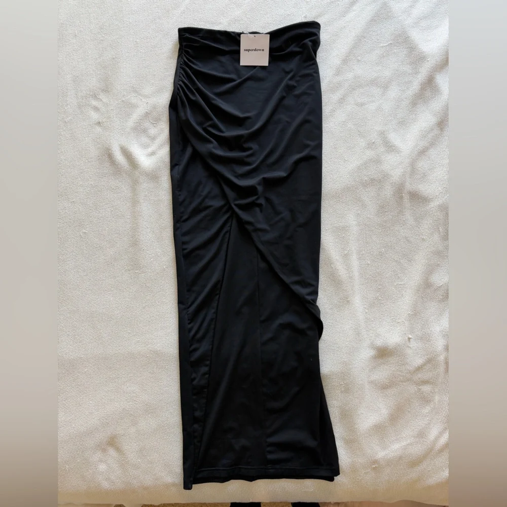 Superdown NWT Marlett Black Strapless Maxi Dress - Picture 3 of 7